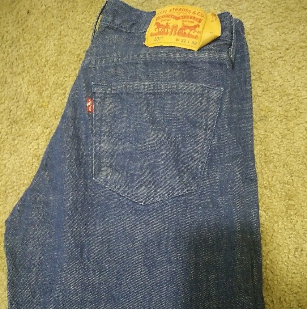 Levis 501 Shrink To Fit jeans